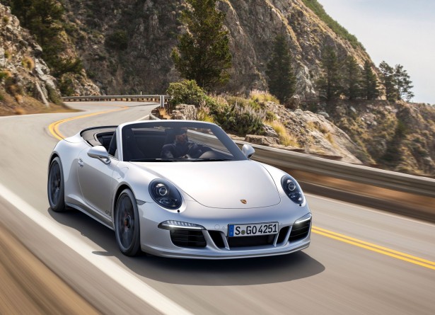 Новое поколение Porsche 911 Carrera GTS представят в Лос-Анджелесе